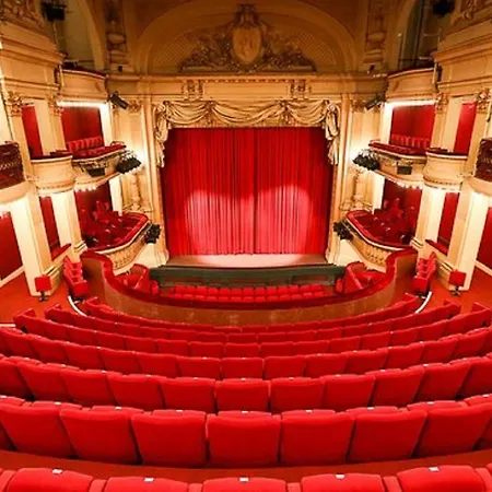 شقة 111- Urban Theatre De La Madeleine باريس